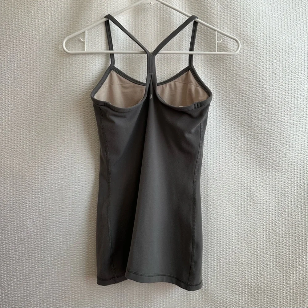 Lululemon Women’s Power Y Gray Tank Top Size: 4 LIKE NEW - Picture 2 of 10